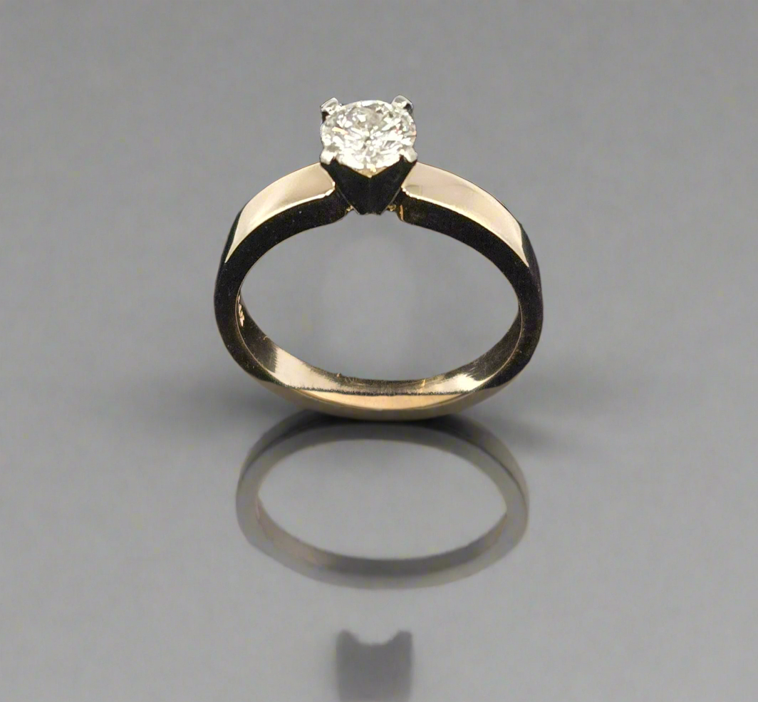 14Kt Yellow Gold Solitaire Engagement Ring