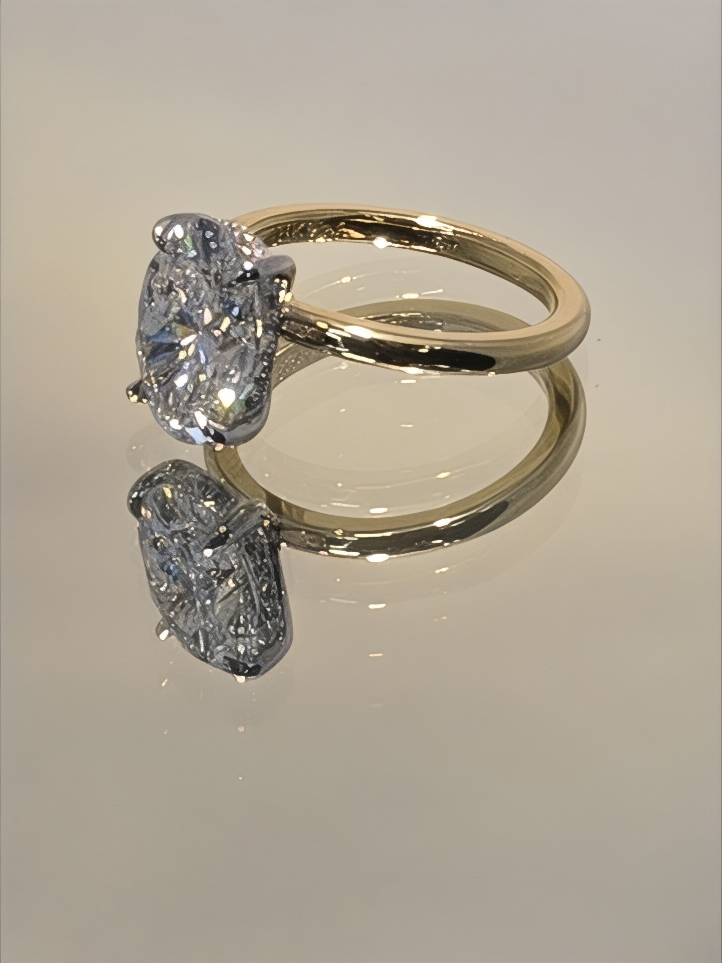 18Kt Solitaire Engagement Ring
